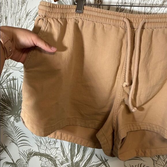 Abound XL Women's Sand Tan Drawstring Shorts - Picture 3 of 5